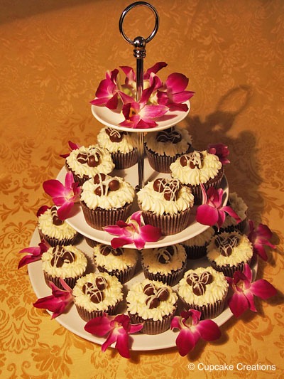  Cake Wedding Cake on Home Made Cup Cakes   Wedding Cakes   Birthday Cakes   Christmas Cakes